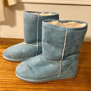 Dawgs gray-blue suede fleece booties 6/36